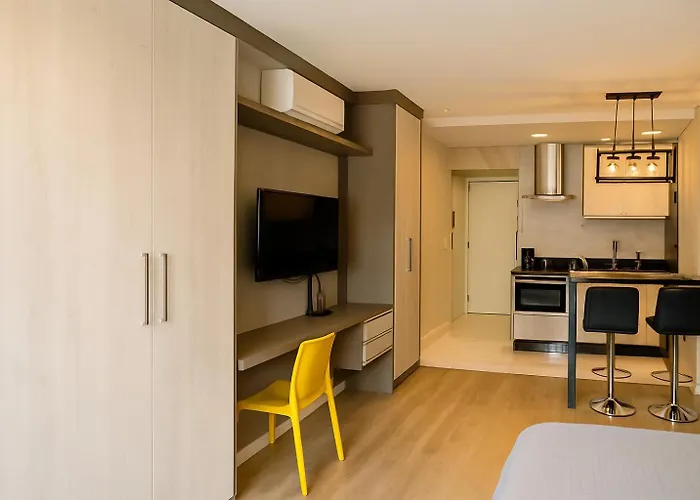 316B Studio LifeSpace, Elegância e Conforto no Batel CWB